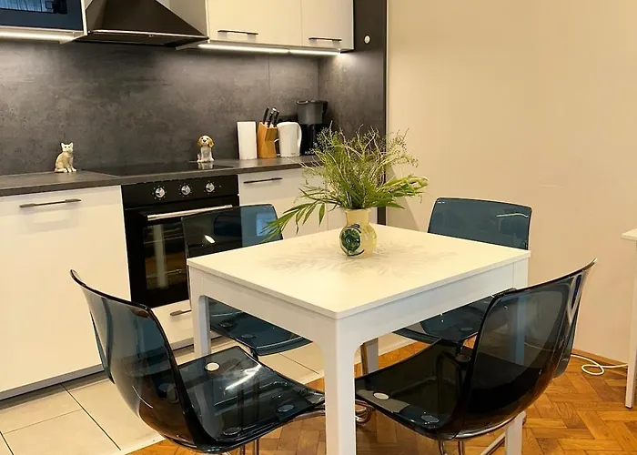 Apartment West *